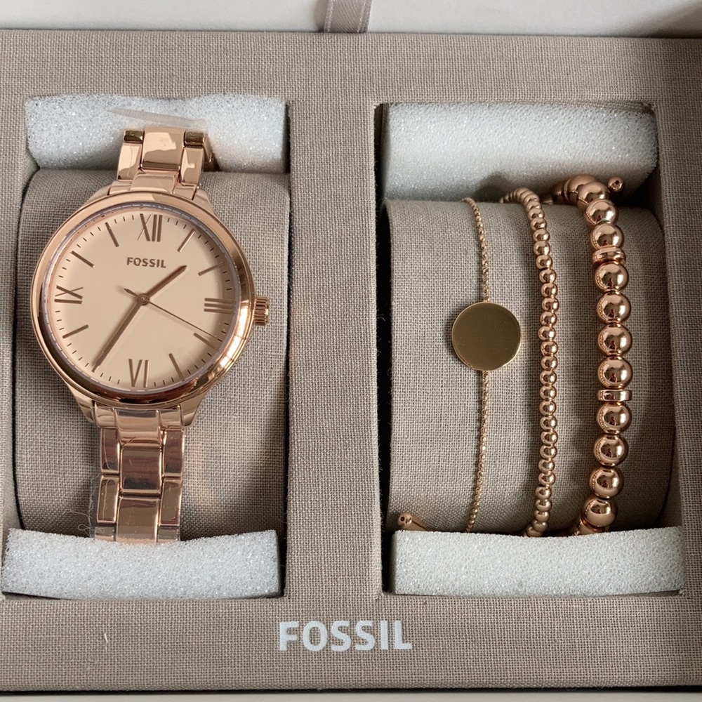 HP! Fossil Watch & Bracelet Set - Picture 3 of 8